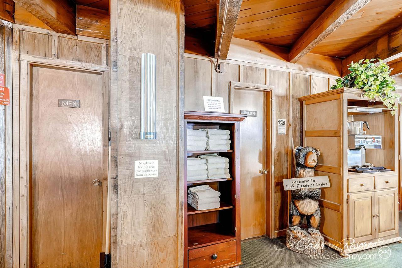 Petite Remodeled Corner Unit With Lots Of Light, Onsite Hot Tubs, Walk To Town Pm4A Apartamento Breckenridge Exterior foto